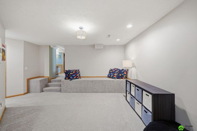 17879 S 68th Street, Hickman, NE 68372