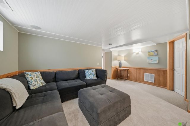 17879 S 68th Street, Hickman, NE 68372