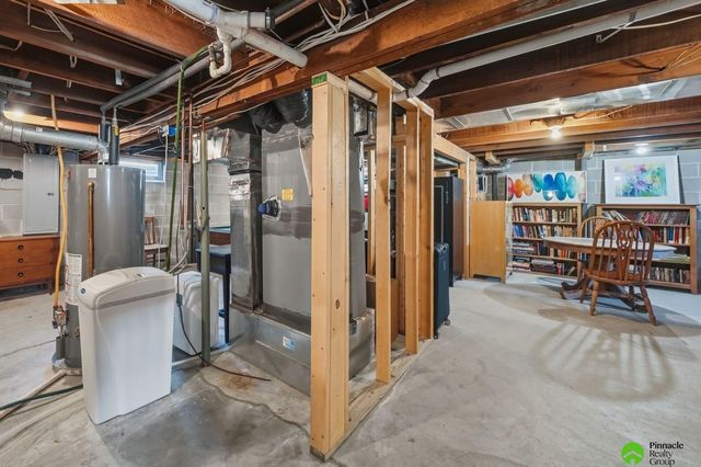 17879 S 68th Street, Hickman, NE 68372