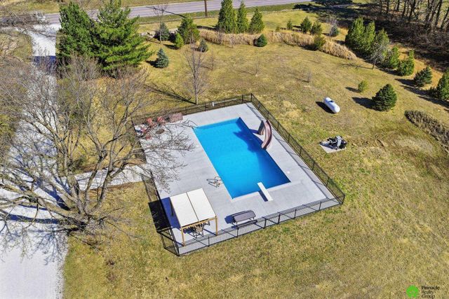 17879 S 68th Street, Hickman, NE 68372