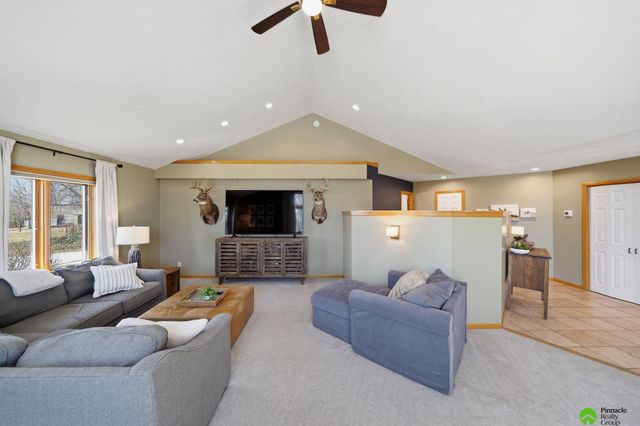 17879 S 68th Street, Hickman, NE 68372