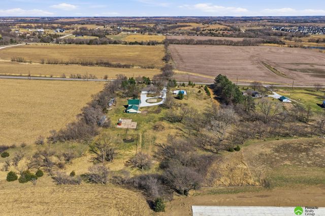 17879 S 68th Street, Hickman, NE 68372