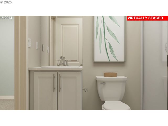 2431 Sawtelle Dr, Woodburn, OR 97071