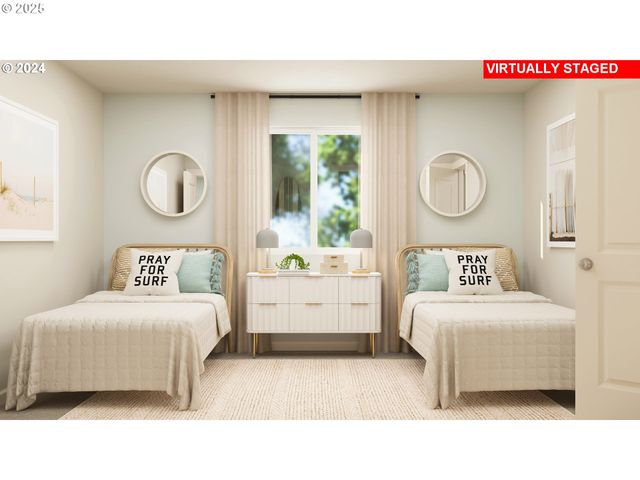 2431 Sawtelle Dr, Woodburn, OR 97071