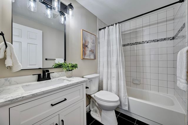 46 Waterside Way, Covington, KY 41017