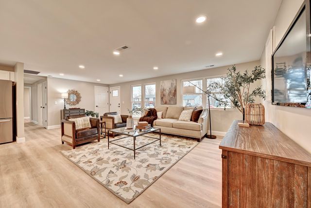 46 Waterside Way, Covington, KY 41017