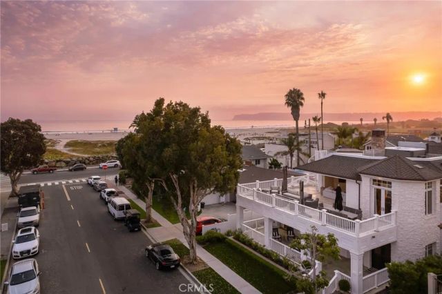 1160 Pine St, Coronado, CA 92118