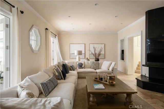 1160 Pine St, Coronado, CA 92118