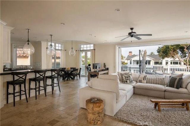 1160 Pine St, Coronado, CA 92118