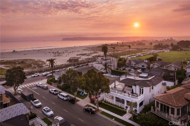 1160 Pine St, Coronado, CA 92118