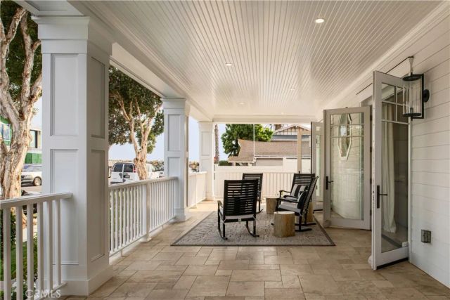 1160 Pine St, Coronado, CA 92118