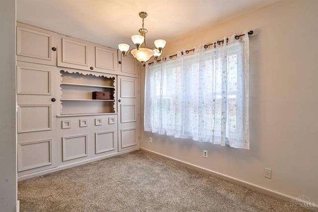 8609 Wicklow Avenue, Sycamore Twp, OH 45236