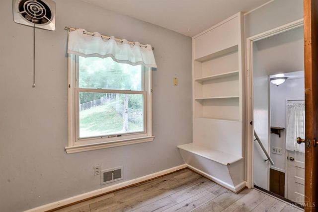 8609 Wicklow Avenue, Sycamore Twp, OH 45236