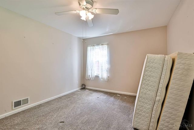 8609 Wicklow Avenue, Sycamore Twp, OH 45236