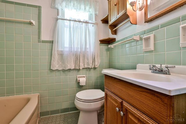 8609 Wicklow Avenue, Sycamore Twp, OH 45236