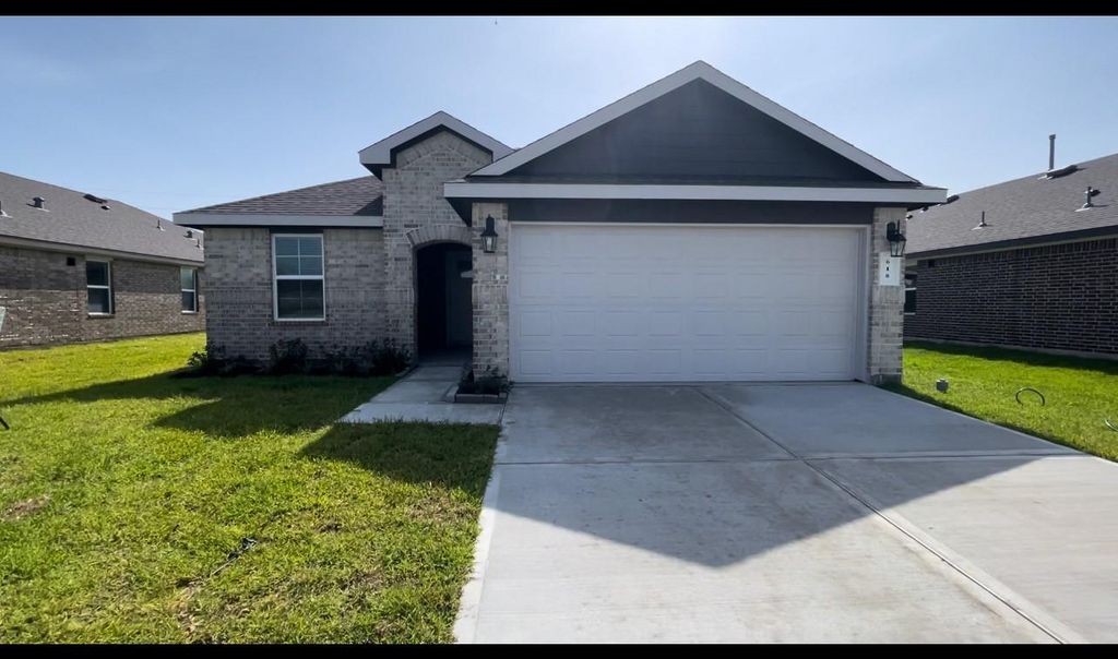 618 Hidden Brook Drive, Baytown, TX 77523