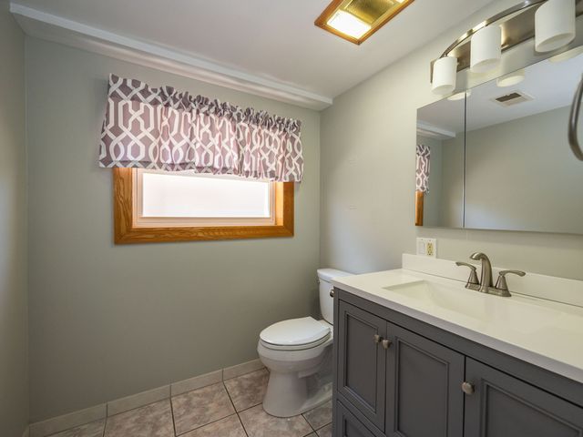 9227 Merrill Avenue, Morton Grove, IL 60053