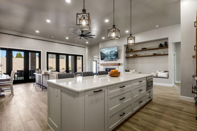 6531 Azor Lane NW, Albuquerque, NM 87120