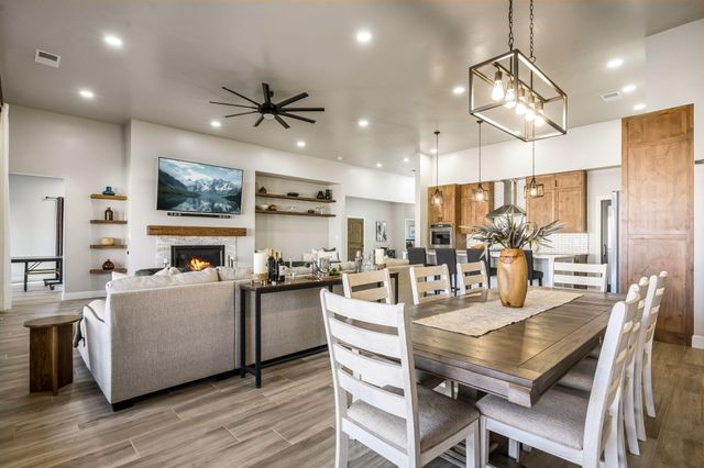 6531 Azor Lane NW, Albuquerque, NM 87120