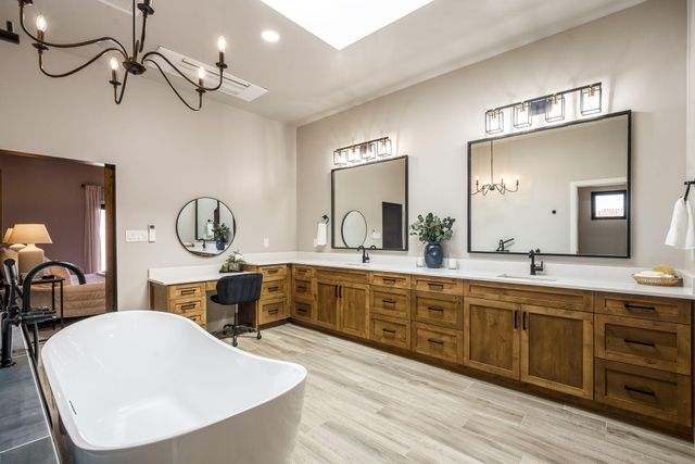 6531 Azor Lane NW, Albuquerque, NM 87120