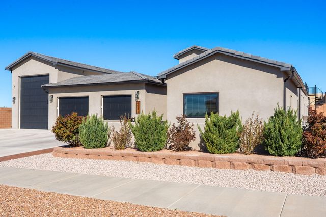 6531 Azor Lane NW, Albuquerque, NM 87120