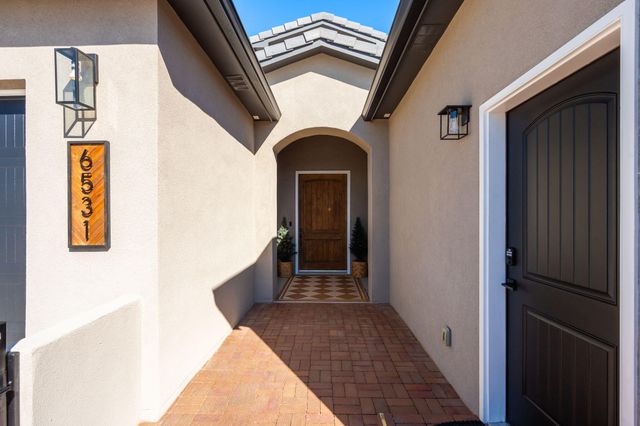 6531 Azor Lane NW, Albuquerque, NM 87120