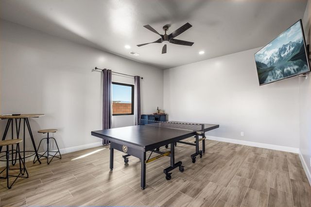 6531 Azor Lane NW, Albuquerque, NM 87120