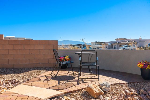 6531 Azor Lane NW, Albuquerque, NM 87120
