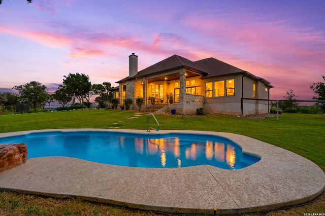 755 Pr 2775, Mico, TX 78056