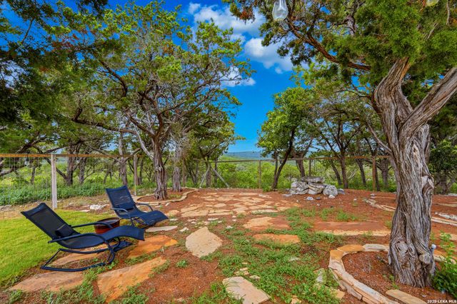755 Pr 2775, Mico, TX 78056