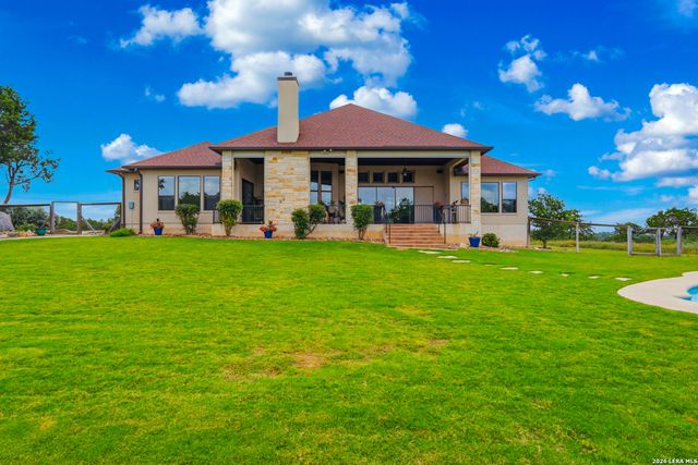 755 Pr 2775, Mico, TX 78056