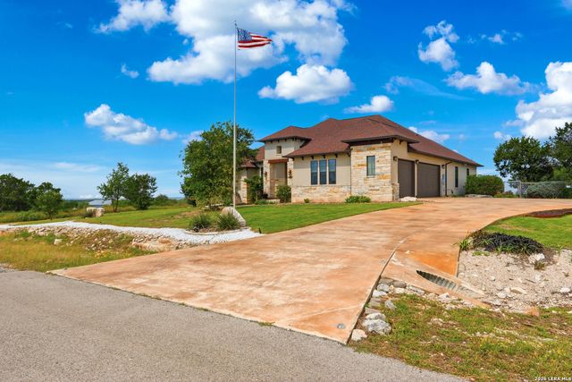 755 Pr 2775, Mico, TX 78056