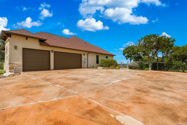 755 Pr 2775, Mico, TX 78056