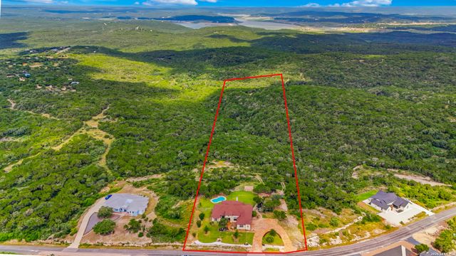 755 Pr 2775, Mico, TX 78056