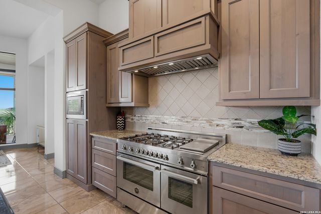755 Pr 2775, Mico, TX 78056