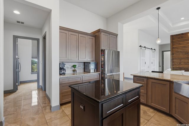 755 Pr 2775, Mico, TX 78056