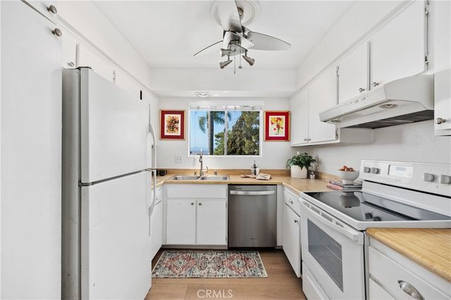 1002 Plover Way, Oceanside, CA 92057