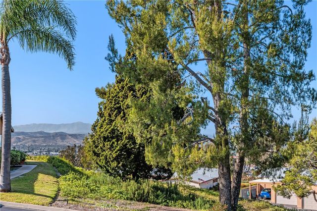 1002 Plover Way, Oceanside, CA 92057