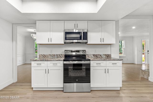 475 E Wisconsin Avenue, Orange City, FL 32763