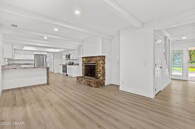 475 E Wisconsin Avenue, Orange City, FL 32763