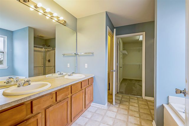 7329 Warwick Drive, Ypsilanti, MI 48197
