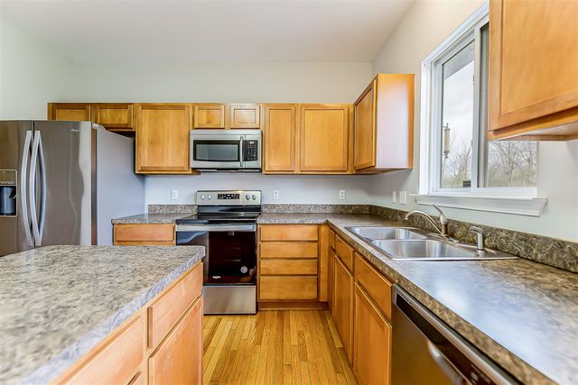 7329 Warwick Drive, Ypsilanti, MI 48197