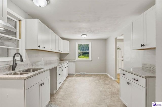 803 Otter Creek Road, Vine Grove, KY 40175