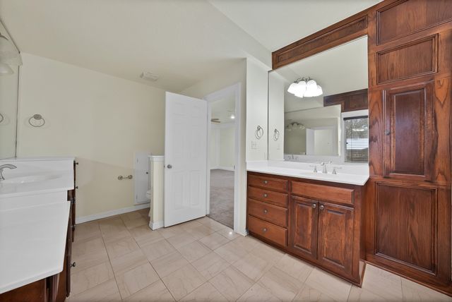 9580 Brockrim Ln Lane, Quinlan, TX 75474