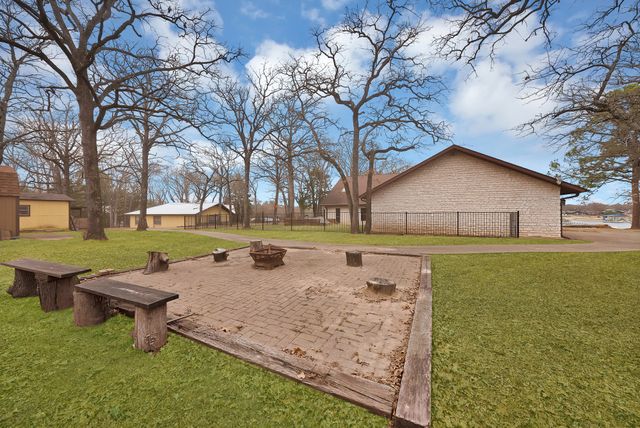9580 Brockrim Ln Lane, Quinlan, TX 75474