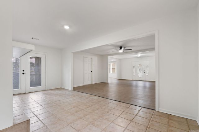 1906 Whitlock Drive, Benton, AR 72015