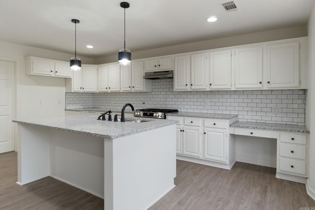 1906 Whitlock Drive, Benton, AR 72015