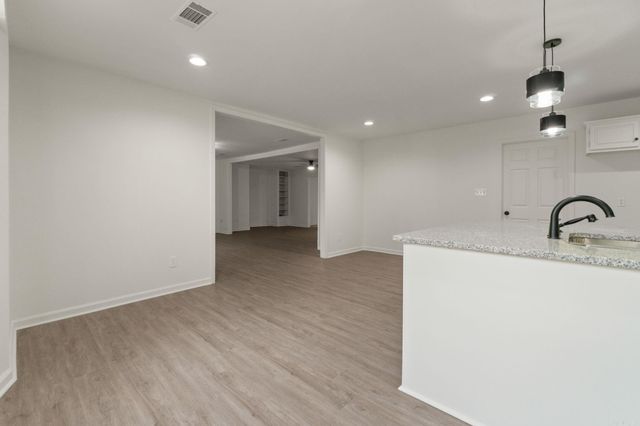 1906 Whitlock Drive, Benton, AR 72015