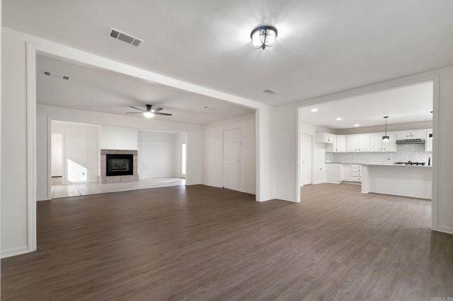 1906 Whitlock Drive, Benton, AR 72015