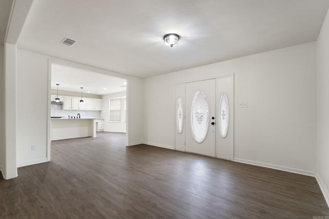 1906 Whitlock Drive, Benton, AR 72015